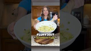 FLUFFIEST SCRAMBLED EGGS  How to make the best healthy breakfast! #scrambledeggrecipe #breakfast