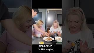 Why are the noodles black? Mom tries Jjajangmyeon