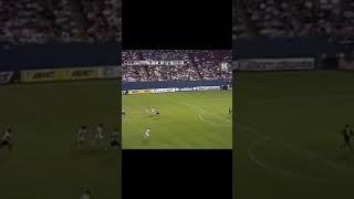 El pibe Valderrama y cómo romper la trampa del offside