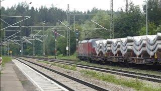 Güterzüge über Güterzüge mit Bauzug für den Brennerbasistunnel, Fernverkehr & Nahverkehr in Assling