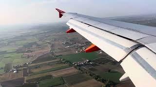 EasyJet Airbus A319 landing in Verona