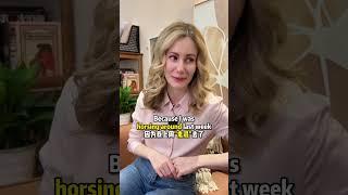 我的嗓子疼的像被一匹马踩过去了 #englishteacher