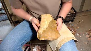 Flint-Knapping ANOTHER Tab of GOLD!! “Spalling Georgia Jasper”