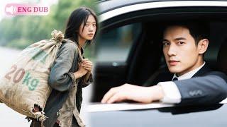 A poor girl carries 20kg of luggage on the road, the billionaire CEO falls for her!#film #drama