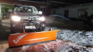 Снегоуборочный отвал на внедорожник Toyota Hilux (Тойота Хайлакс/Хайлюкс)