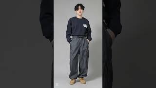 봄시즌 간절기 스타일링 데님 카고팬츠 2가지 스타일의 카고팬츠가 믹스매치된 엑스트라 와이드핏 린넨느낌의 데님파브릭   #세인트크루 #데일리룩코디 #kstyle