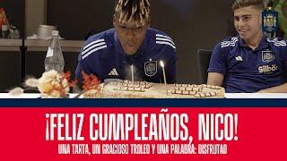  Una tarta, un gracioso troleo y una palabra: 𝗗𝗜𝗦𝗙𝗥𝗨𝗧𝗔𝗗. '¡¡Feliz cumpleaños, Nico!!  |  SEFUTBOL