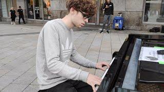 Max Giesinger - "80 Millionen" (Public Piano Cover) - Mikka Hack
