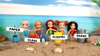 CLEANING THE OCEAN WITH THE JUNIOR TEAM | Disney Princesses