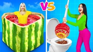 Tantangan MAKANAN BESAR vs MINIATUR MAKANAN || Pertarungan Lucu Masak dengan Teman! Trik Gila RATATA