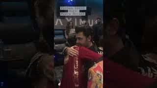 Mawra Hocane Hugs Farhan Saeed and Congratulate him on Tich Button Premier #farhansaeed #mawrahocane