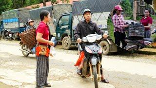 Phan has income from raising livestock. Phan met the boy Chai on the way home from the market