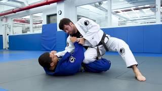 Knee-slicing guard pass | Renzo Gracie Online Academy