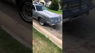 OLDSMOBILE CUTLASS SUPREME BURNOUT AND DOES G BODY SHUFFLE IN SUBDIVISION