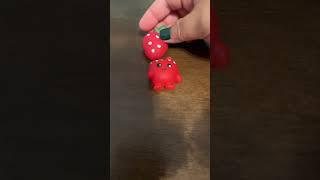 Strawbery squishy #trending #squishy #fidget #strawberry #ytshorts #shortvideo