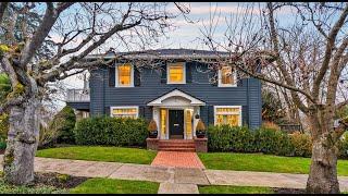 Elegant classic architecture + modern updates in this Portland Heights luxury home-1733 SW Myrtle St