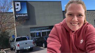 Full Time eBay & Poshmark Reseller Day in the Life Vlog