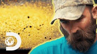 First Time Miner Builds Gold Mining Equipment That Could Bring In Nearly $1,000,000! | Gold Rush