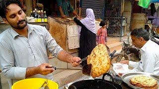 Indian Style Sweet Malpua | EGG MALPURA | Malpua Making in Street Food of Karachi Pakistan