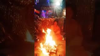 ओ मेरा बाबा गोरखनाथ जिसके धर दे सिर पे हाथ कर दे बारे के न्यारे धूने पे बैठ के