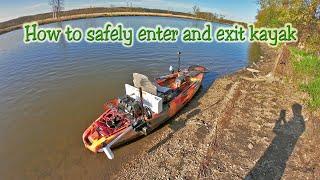 ENTERING AND EXITING A KAYAK WITHOUT STEPPING INTO THE WATER