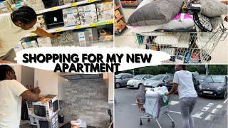 Living in the Uk Vlog: Shopping for my new apartment