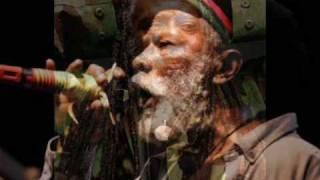 Burning Spear  -  Live Good