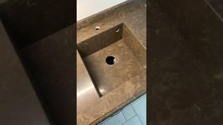 Кухонная мойка из камня. Кварцевый агломерат.