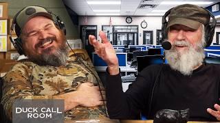 Uncle Si Was a 911 Dispatcher in College & Boy Did He Blow It | Duck Call Room #407