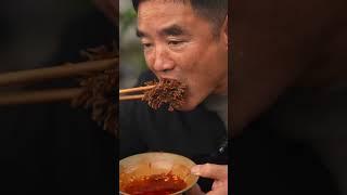 这龙爪菌果然是脆的，还化渣！也不裹油推荐一波 #重庆火锅 #万物皆可涮火锅 #火锅底料 #宝藏餐厅藏不住