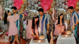 akansha chamola birthday,gaurav khanna wife akansha khanna birthday cake,gaurav khanna wife birthday