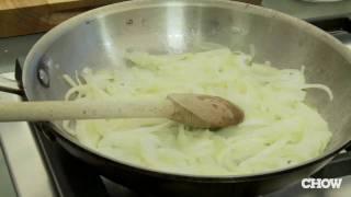 Caramelizing Versus Sweating Onions - CHOW Tip