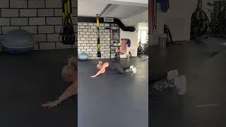 Bodyweight plank knee to opposite elbow