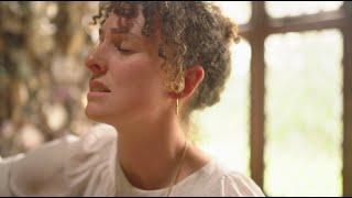 Niamh Bury :: Live at Shell Cottage