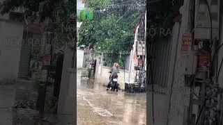 Mưa không biết chạy vào nhà là có thật