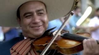 #LaMusicaRompeFronteras - Flashmob de Mariachi en España