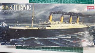 Academy R.M.S.  Titanic 1/600 Scale Model Ship