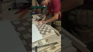 учечик в Артели мастеров уже творит чудеса #артельмастеров #woodworking #wood #woodworking #chess