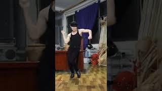 Ông hoàng sexy dance | #Vhunter #shorts