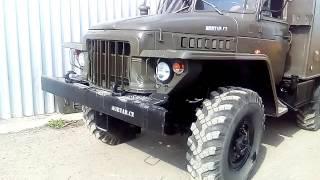 loading a soviet military truck ural 375d radio box