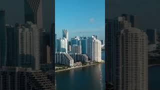 Soaring skyscrapers and sweeping views of the Brickell Miami's Skyline