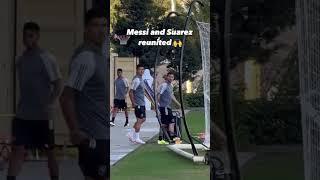 Luis Suarez arrived with Messi for his first training session with Inter Miami  (@pablomaurer/IG)