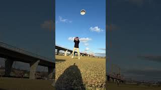 Throwing a frisbee to yourself