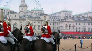 London Walking Tour - Experience the ULTIMATE London Walk