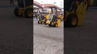 amazing operator skill skid steer loader Liugong#shorts