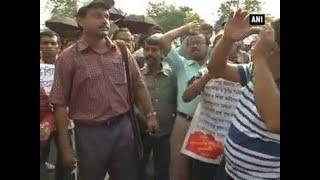 Contractual teachers protest in Kolkata