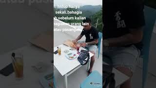 makan siang dulu..