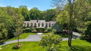 25 Three Wells Lane, Darien CT