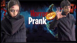 Horror Prank | Yes Ho Gaya #horrorpunk #comedygold #funnyreactions
