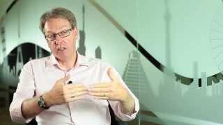 Relación entre eficacia | PEARSON - UTEL Universidad